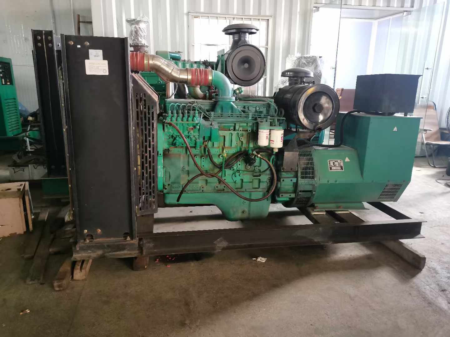 砀山发电机租赁如何确定电缆的承载电流是否在安全范围内？