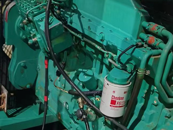 砀山如何确定新的发电机组控制系统是否与原系统兼容？