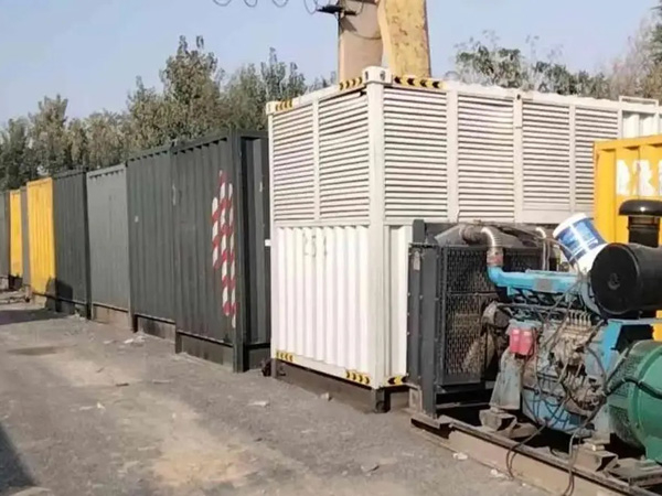 砀山200KW柴油发电机机组每小时油耗是多少？